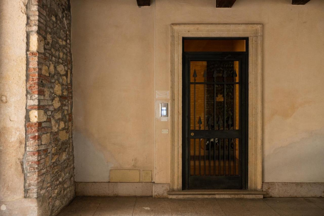 Domus Verona - Magnifiche Residenze San Fermo Εξωτερικό φωτογραφία